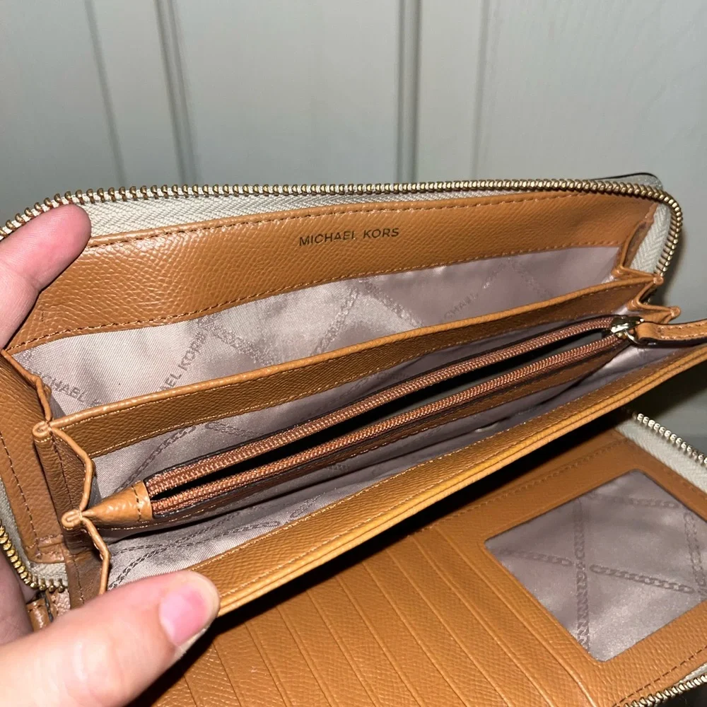Michael Kors Brown Logo Wristlet Wallet| Zip Around| Saffiano